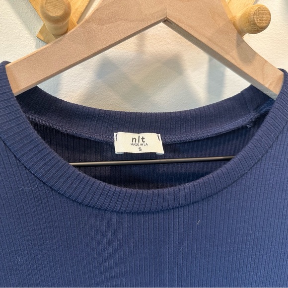 BRAND NEW ~ NEVER WORN ~ Navy Blue Ribbed Tiered Maternity Dress ~ Small ~ NWOT - Picture 4 of 7